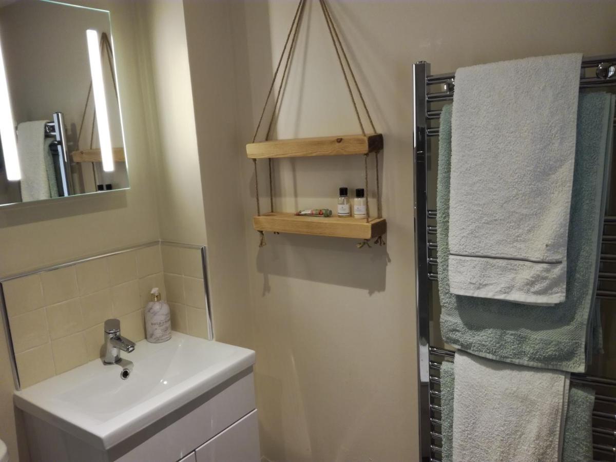 Farm Accommodation - The Lizard Peninsula, Cornwall Хелстон Экстерьер фото